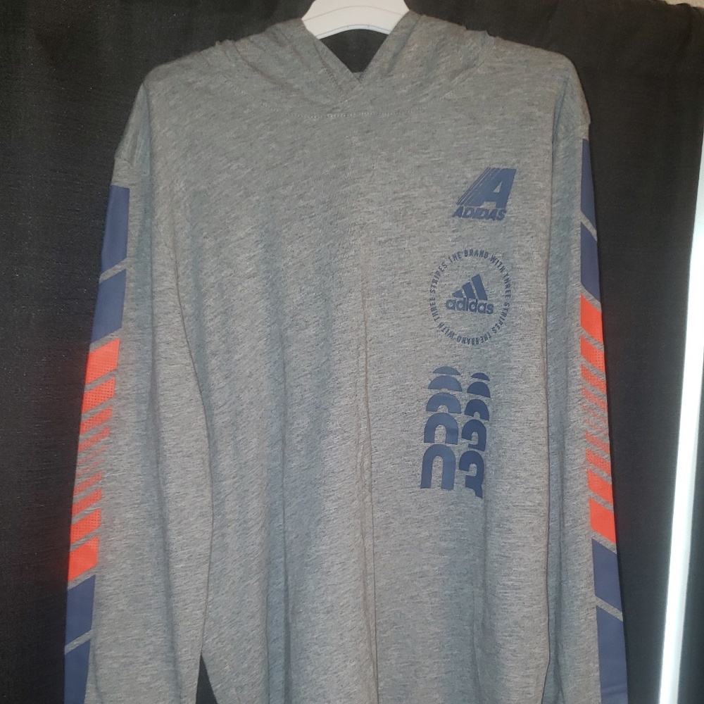 Adidas Boys long sleeve hooded Shirt